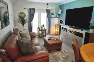 Photo 3- click for photo gallery